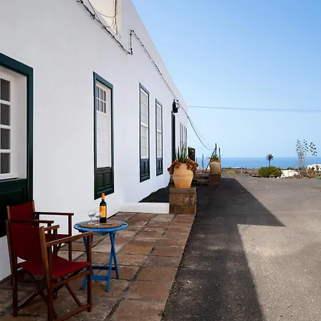 Apartment El Cello